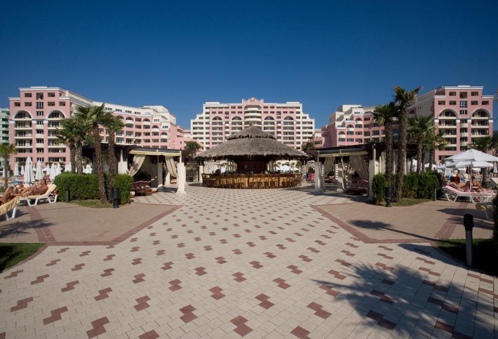 Dit Majestic Beach Resort 써니비치 외부 사진